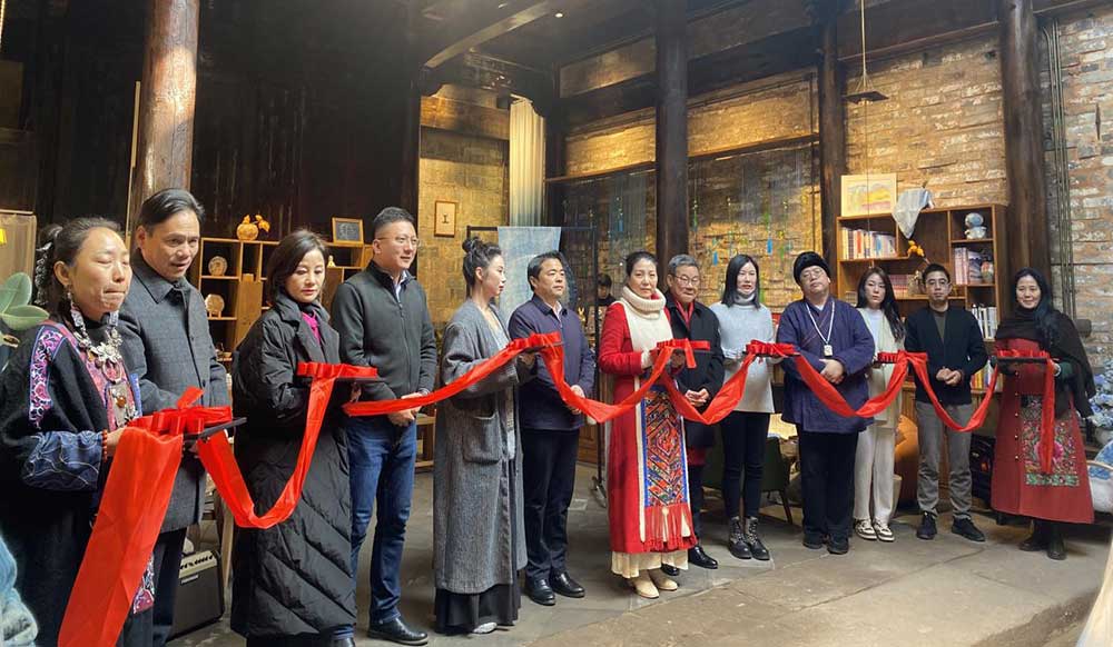 藍(lán)屋藝術(shù)館開業(yè)，為鄉(xiāng)村業(yè)態(tài)增活力